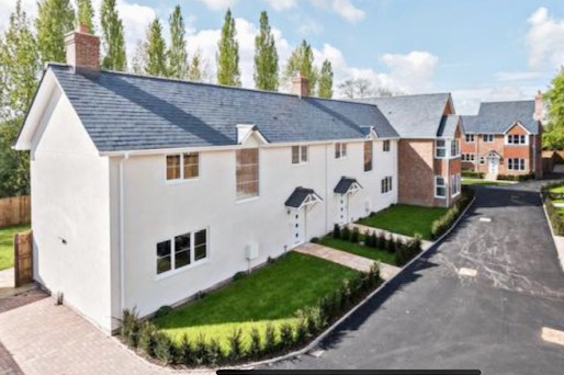 Trimming Close, Bentley, Hampshire
